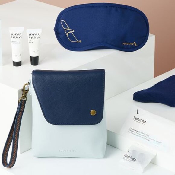 New Raven + Lily American Airlines Amenity Kit - Picture 1 of 6